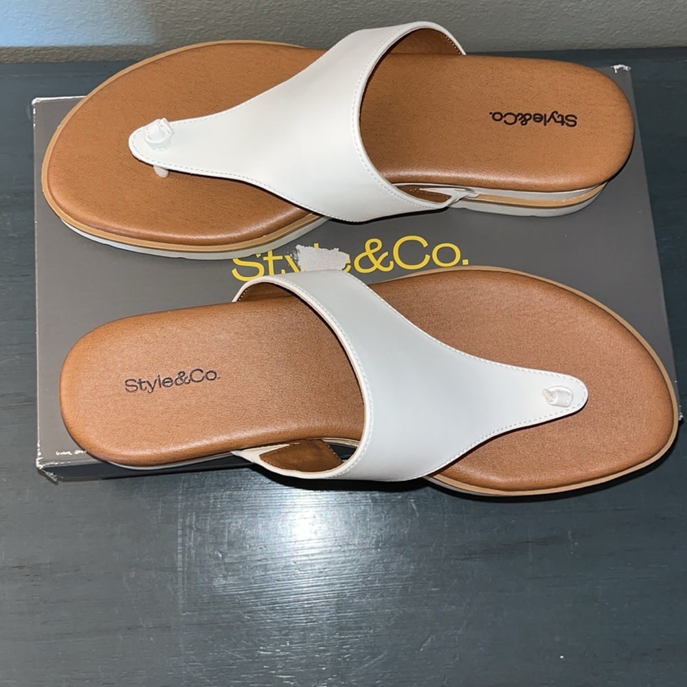 Style & Co. Womens Emmaa Padded Insole Flat Sandals White sz 10 NIB